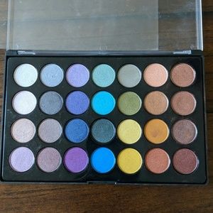 BH Cosmetics Foil Eyeshadow Palette